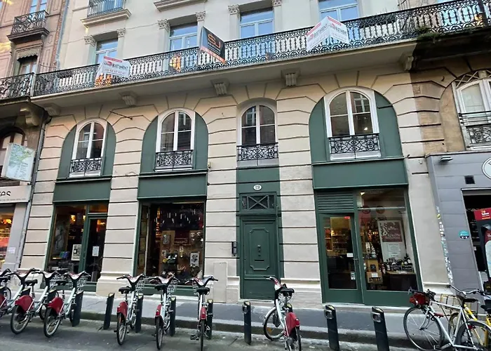 Capitole - Appartement T2 Au Coeur De La Ville Rose
